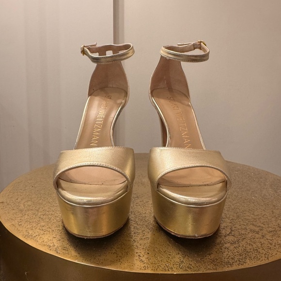 Stuart Weitzman DISCOPLATFORM gold platform sandal. Metallic gold leather.  6.5 - Picture 2 of 10